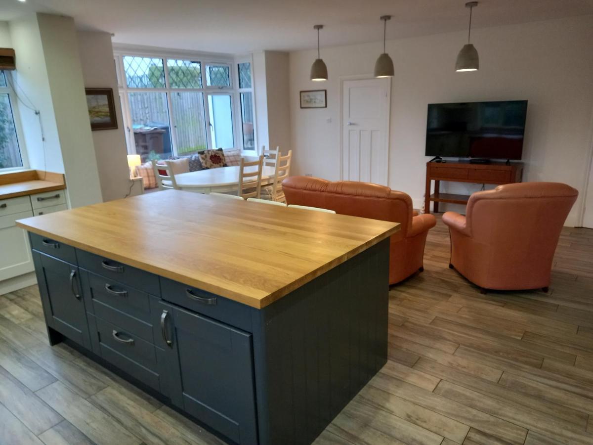 Grange Croft Villa Ben Rhydding Eksteriør billede