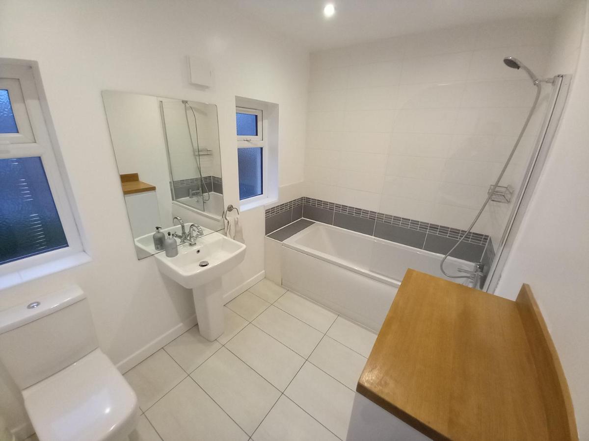 Grange Croft Villa Ben Rhydding Eksteriør billede