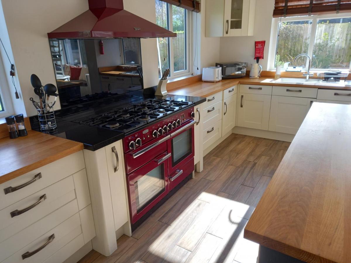 Grange Croft Villa Ben Rhydding Eksteriør billede